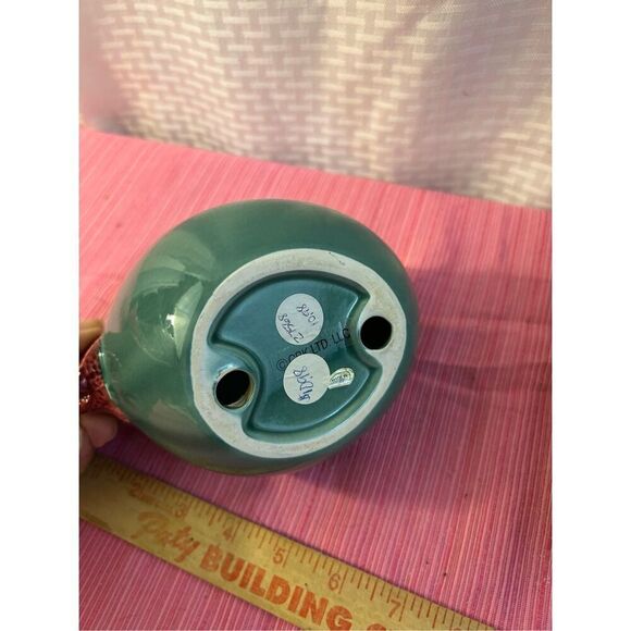 2 painted Ceramic/glass shaped chickens farm house decor - Picture 8 of 10